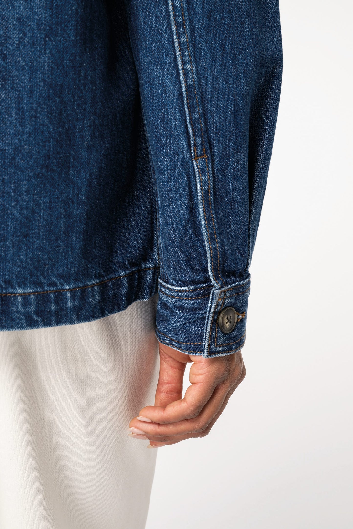 Veste en jean écoresponsable à épaules tombantes